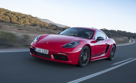 2019 Porsche 718 Cayman T (Color: Guards Red) Front Wallpapers 450x275 (36)