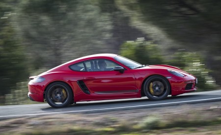 2019 Porsche 718 Cayman T (Color: Guards Red) Side Wallpapers 450x275 (28)