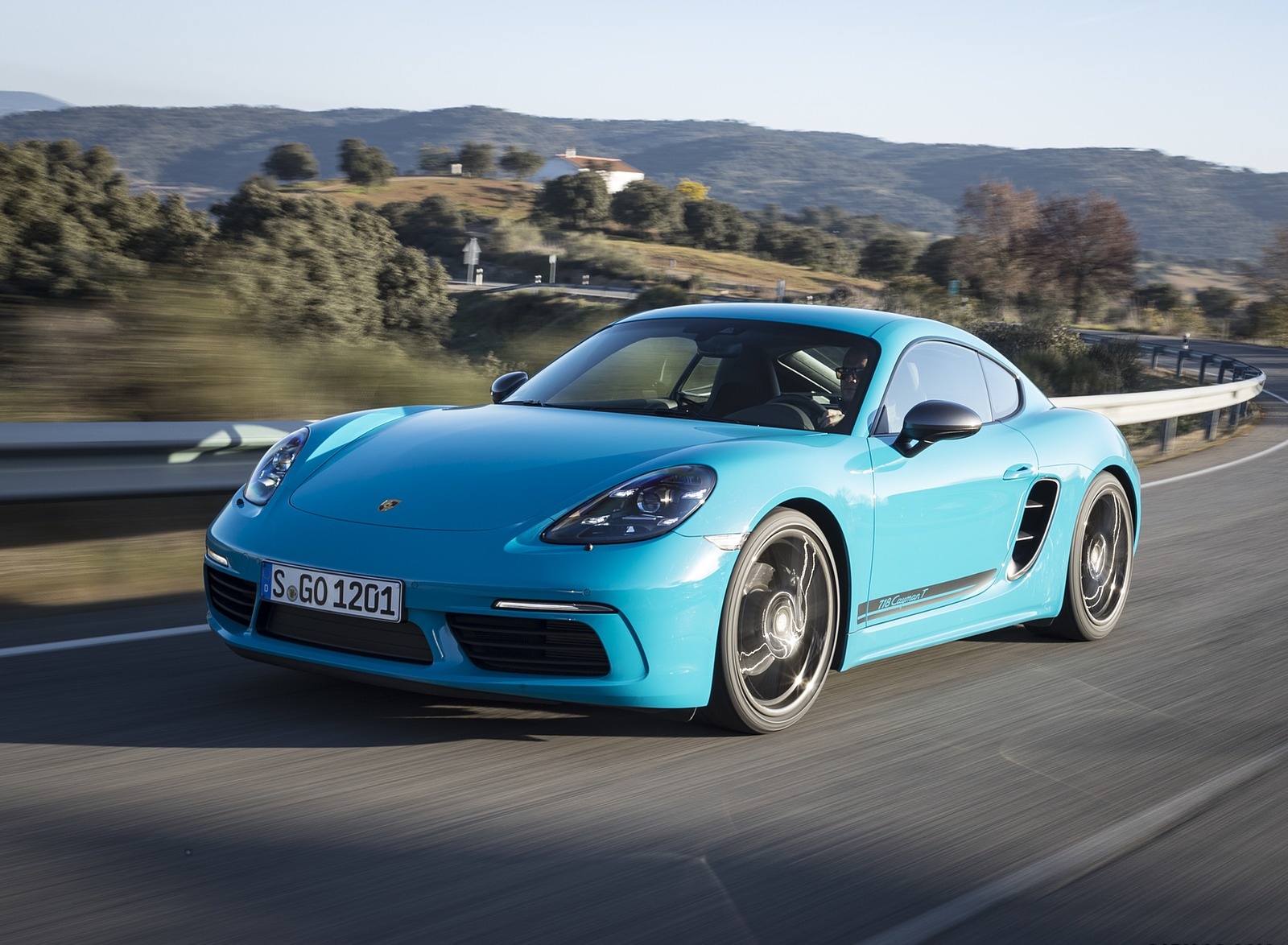 2019 Porsche 718 Cayman T (Color: Miami Blue) Front Three-Quarter Wallpapers #75 of 133