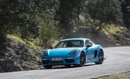 2019 Porsche 718 Cayman T (Color: Miami Blue) Front Three-Quarter Wallpapers 450x275 (77)