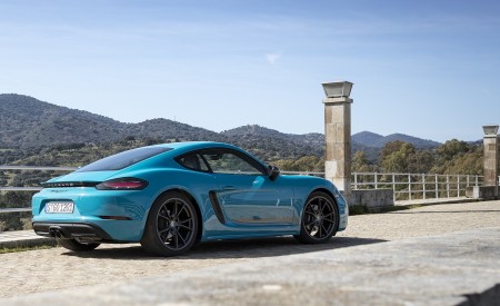 2019 Porsche 718 Cayman T (Color: Miami Blue) Rear Three-Quarter Wallpapers 450x275 (87)