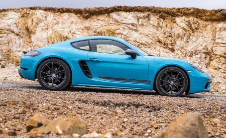 2019 Porsche 718 Cayman T (Color: Miami Blue) Side Wallpapers 450x275 (85)