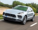 2019 Porsche Macan S (Color: Dolomite Silver Metallic) Front Three-Quarter Wallpapers 150x120