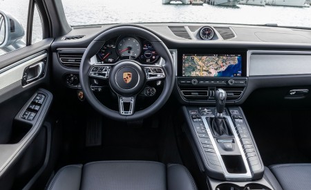 2019 Porsche Macan S (Color: Dolomite Silver Metallic) Interior Cockpit Wallpapers 450x275 (71)