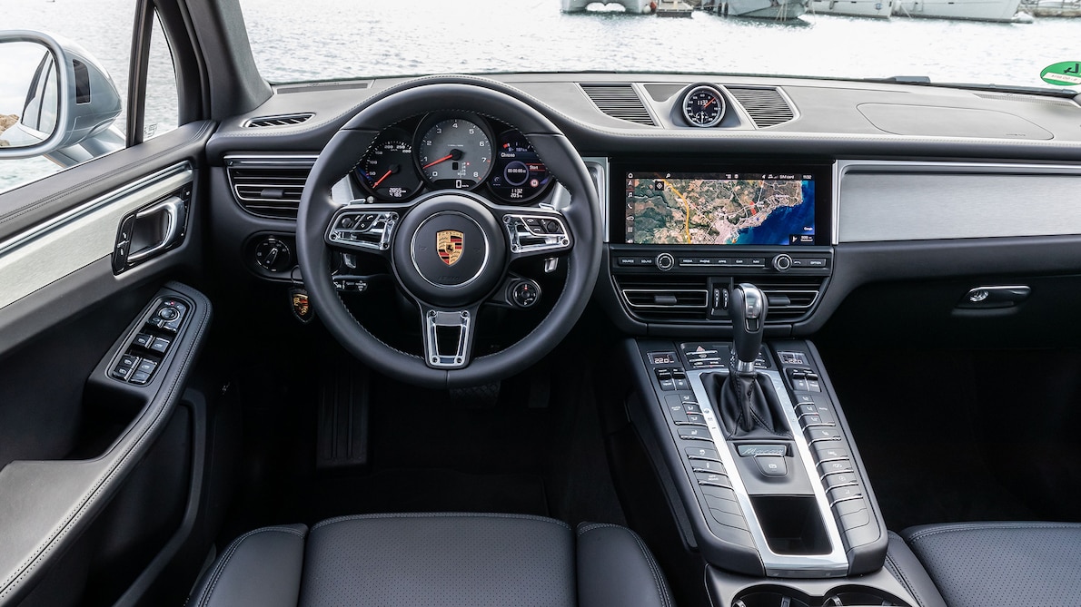 2019 Porsche Macan S (Color: Dolomite Silver Metallic) Interior Cockpit Wallpapers #71 of 112