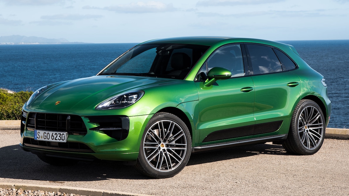 2019 Porsche Macan S (Color: Mamba Green Metallic) Front Three-Quarter Wallpapers #7 of 112