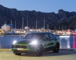 2019 Porsche Macan S (Color: Mamba Green Metallic) Front Wallpapers 150x120 (11)