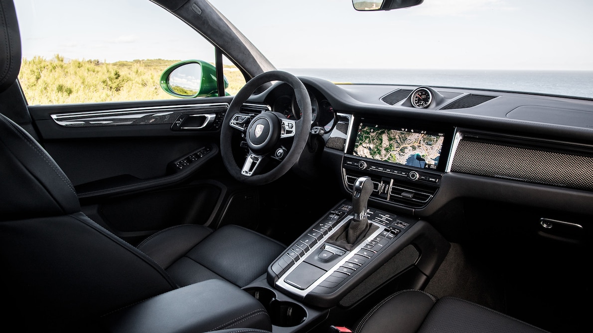 2019 Porsche Macan S (Color: Mamba Green Metallic) Interior Cockpit Wallpapers #22 of 112