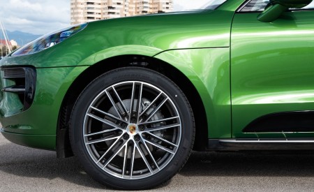 2019 Porsche Macan S (Color: Mamba Green Metallic) Wheel Wallpapers 450x275 (19)