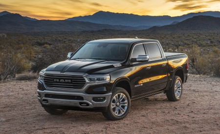 2019 Ram 1500 Laramie Longhorn Edition Front Three-Quarter Wallpapers 450x275 (6)