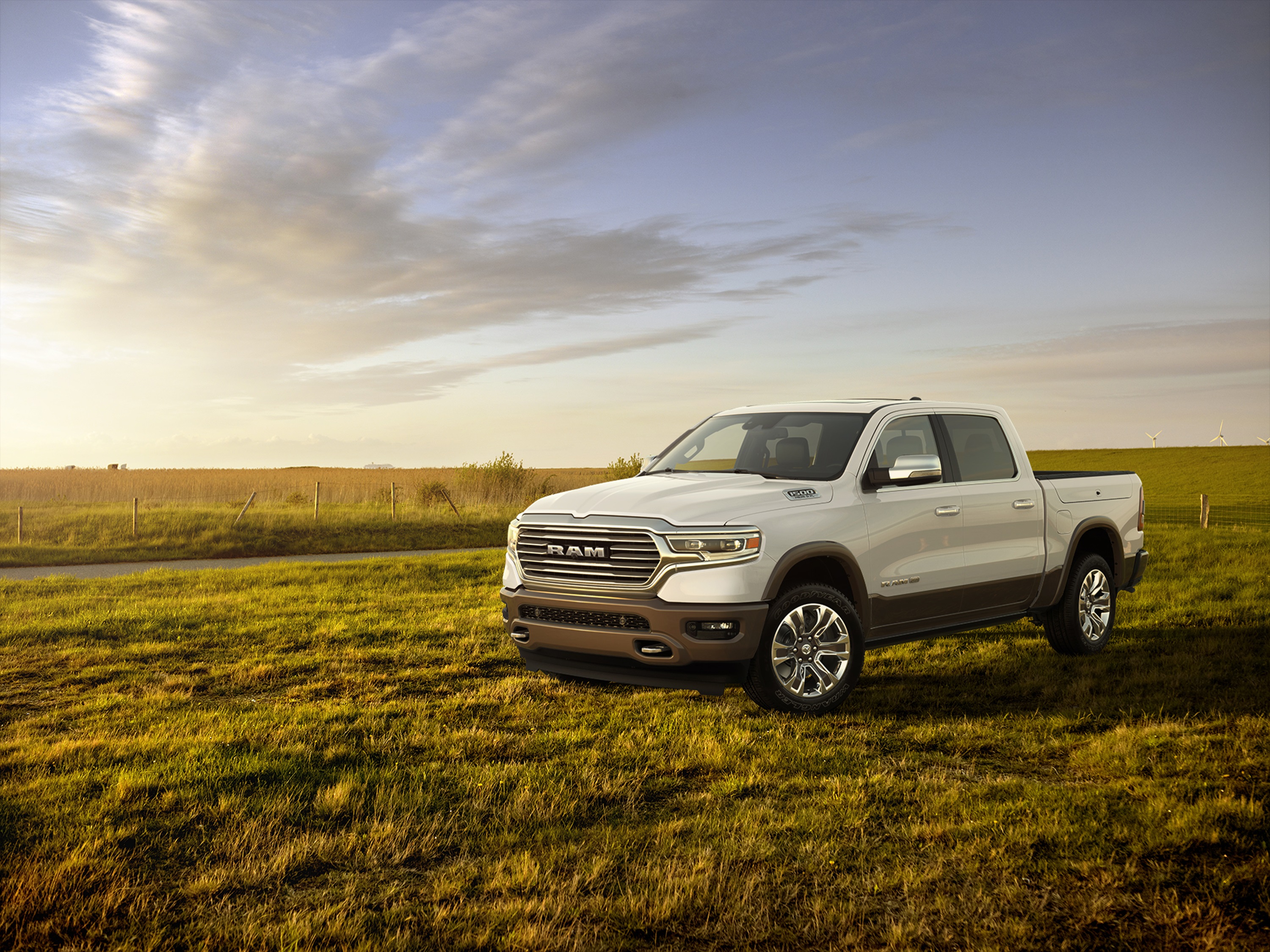 2019 Ram 1500 Laramie Longhorn Edition Front Three-Quarter Wallpapers #10 of 29