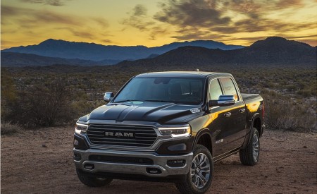 2019 Ram 1500 Laramie Longhorn Edition Front Wallpapers 450x275 (4)