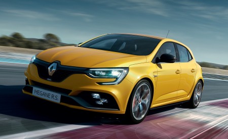2019 Renault Megane R.S. Trophy Front Three-Quarter Wallpapers 450x275 (2)