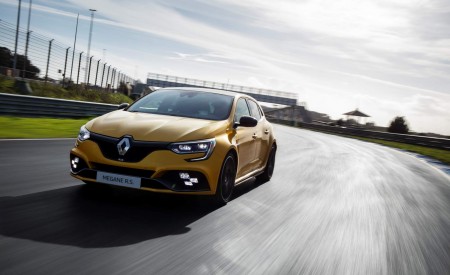 2019 Renault Megane R.S. Trophy Front Wallpapers 450x275 (25)