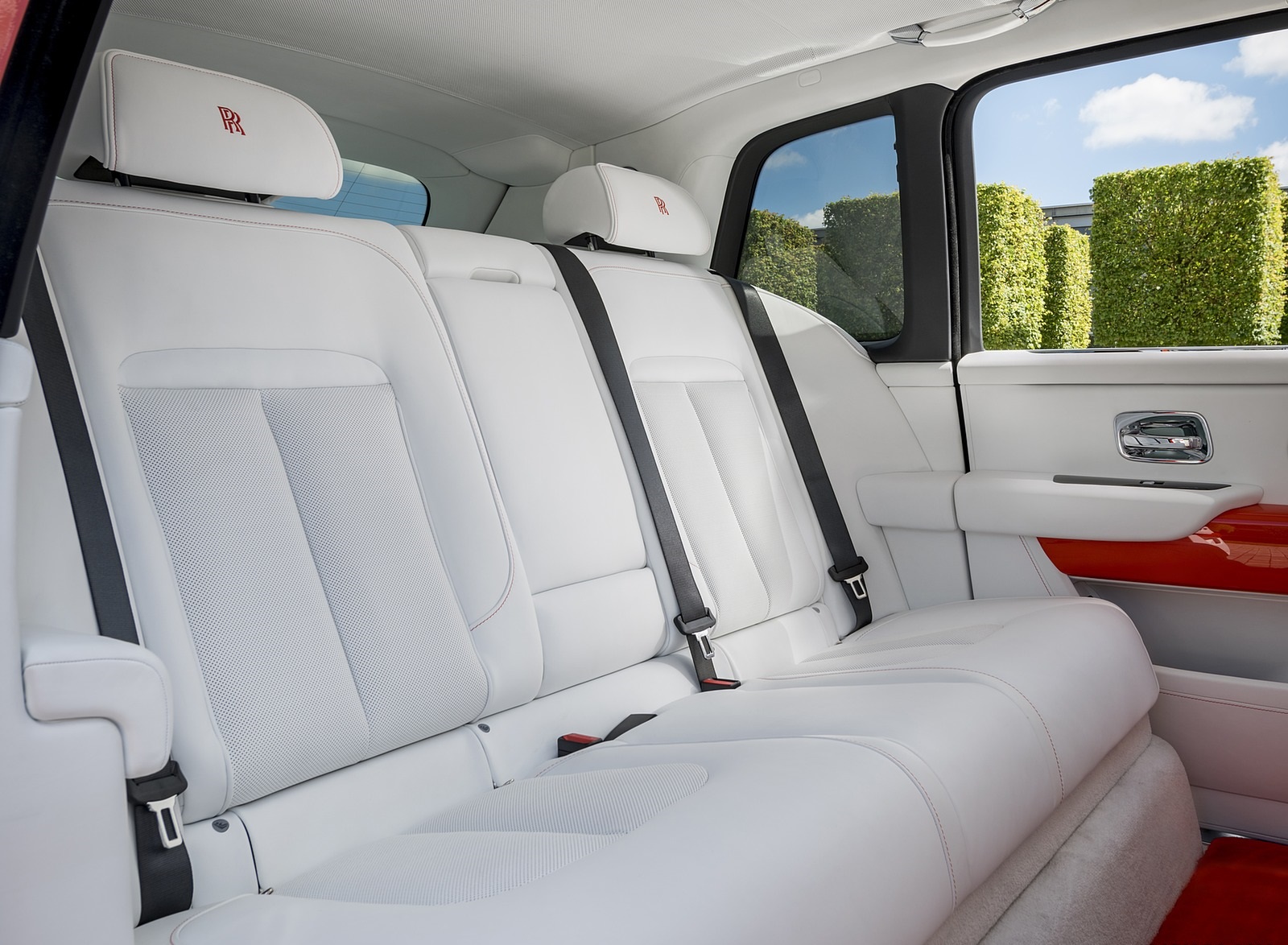 2019 Rolls-Royce Cullinan (Color: Fux Orange) Interior Rear Seats Wallpapers #45 of 122