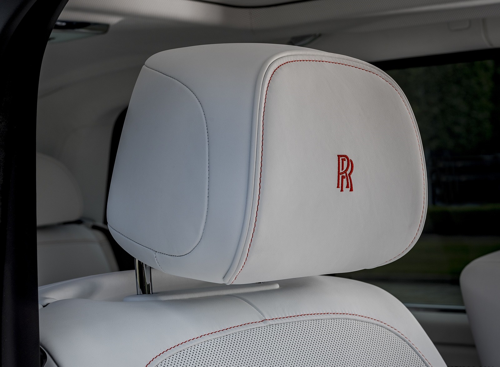2019 Rolls-Royce Cullinan (Color: Fux Orange) Interior Seats Wallpapers #44 of 122