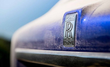 2019 Rolls-Royce Cullinan (Color: Salamanca Blue) Badge Wallpapers 450x275 (21)