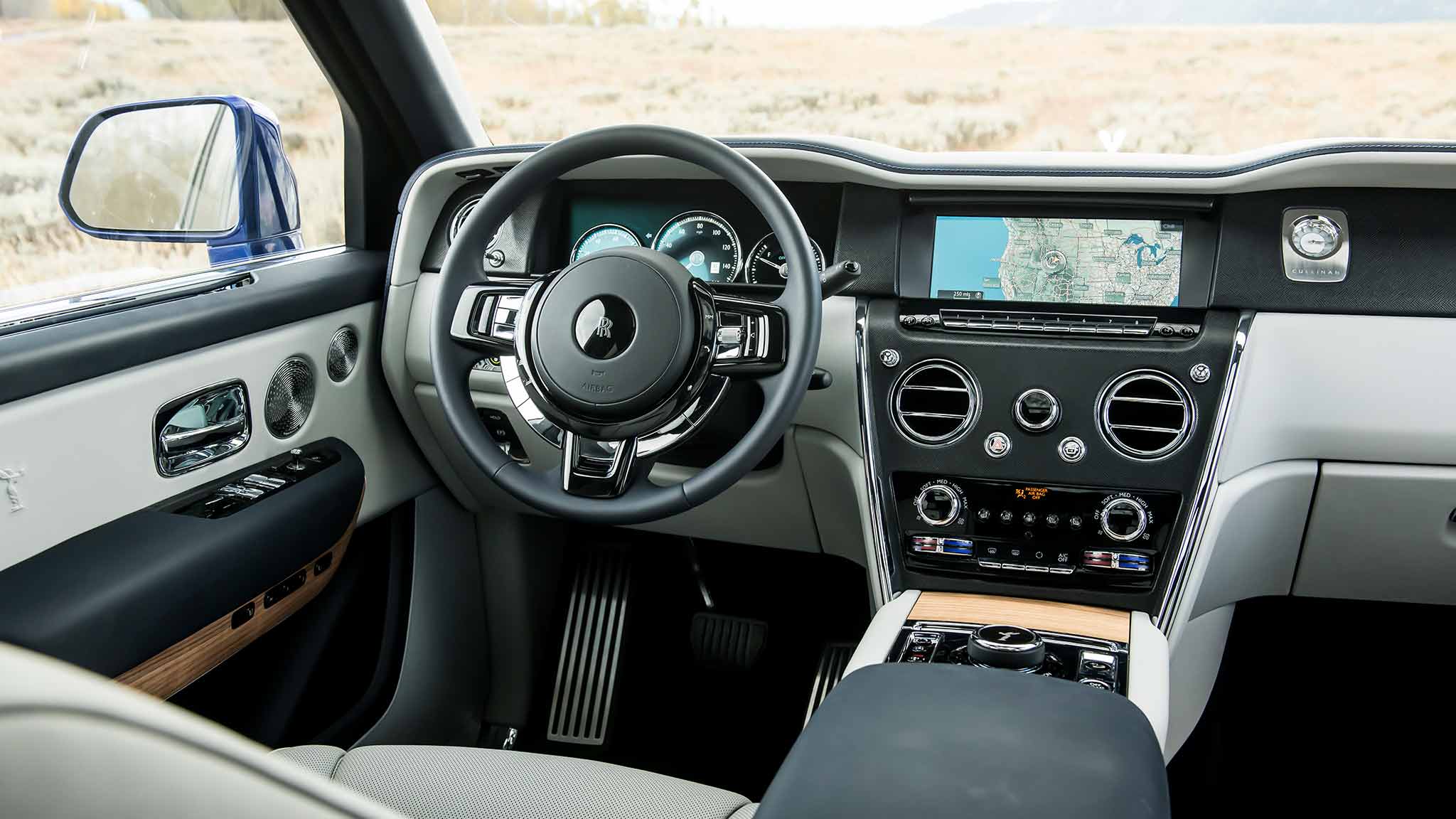 2019 Rolls-Royce Cullinan (Color: Salamanca Blue) Interior Front Seats Wallpapers #24 of 122