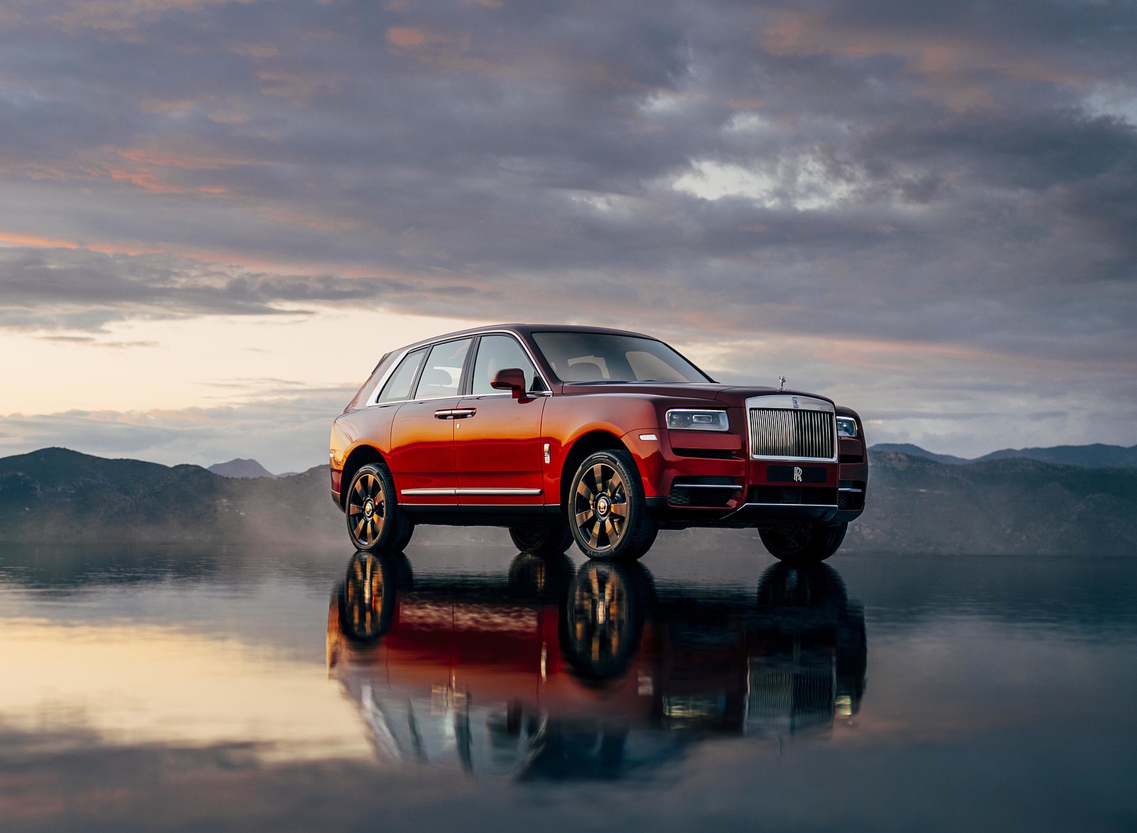 2019 Rolls-Royce Cullinan Front Three-Quarter Wallpapers #92 of 122