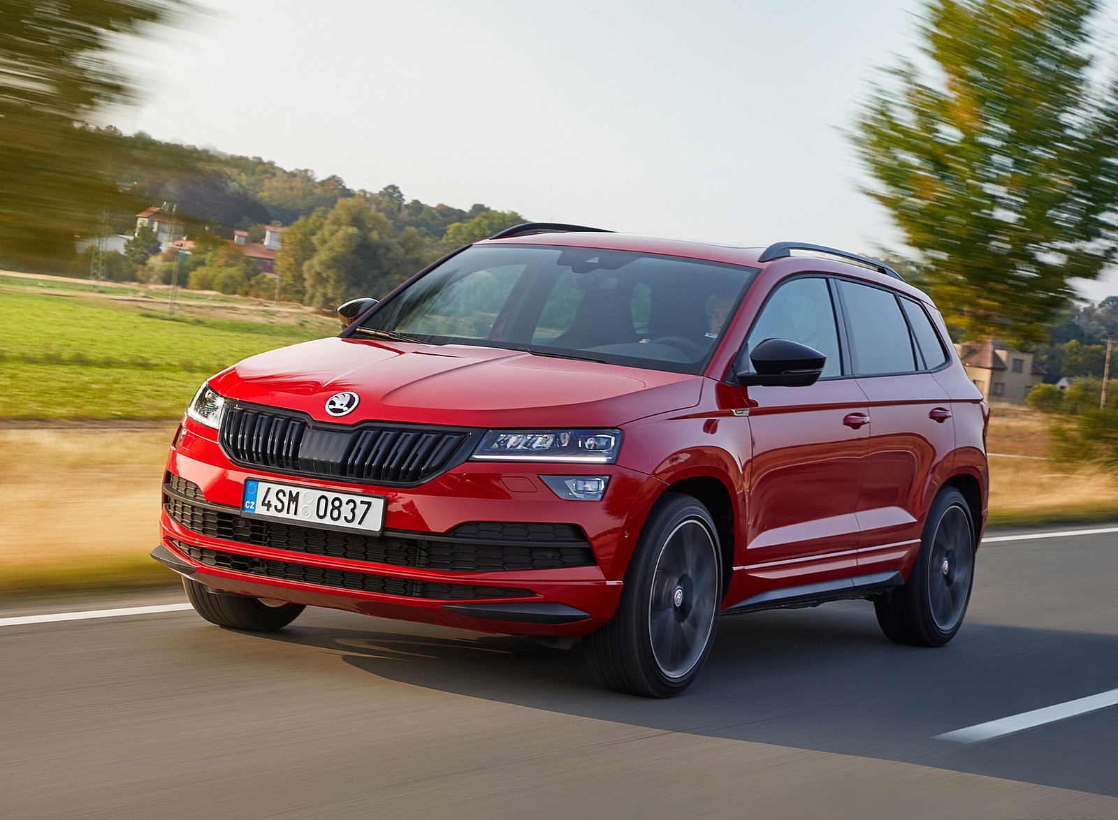 2019 Skoda Karoq Sportline Front Three-Quarter Wallpapers (9)