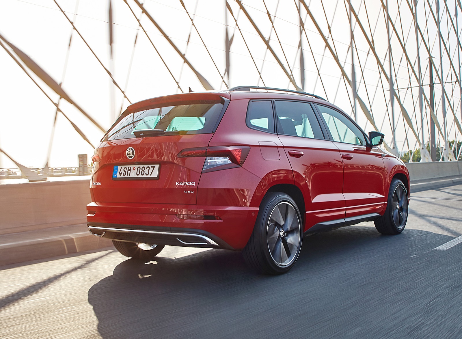 2019 Skoda Karoq Sportline Rear Three-Quarter Wallpapers (2)