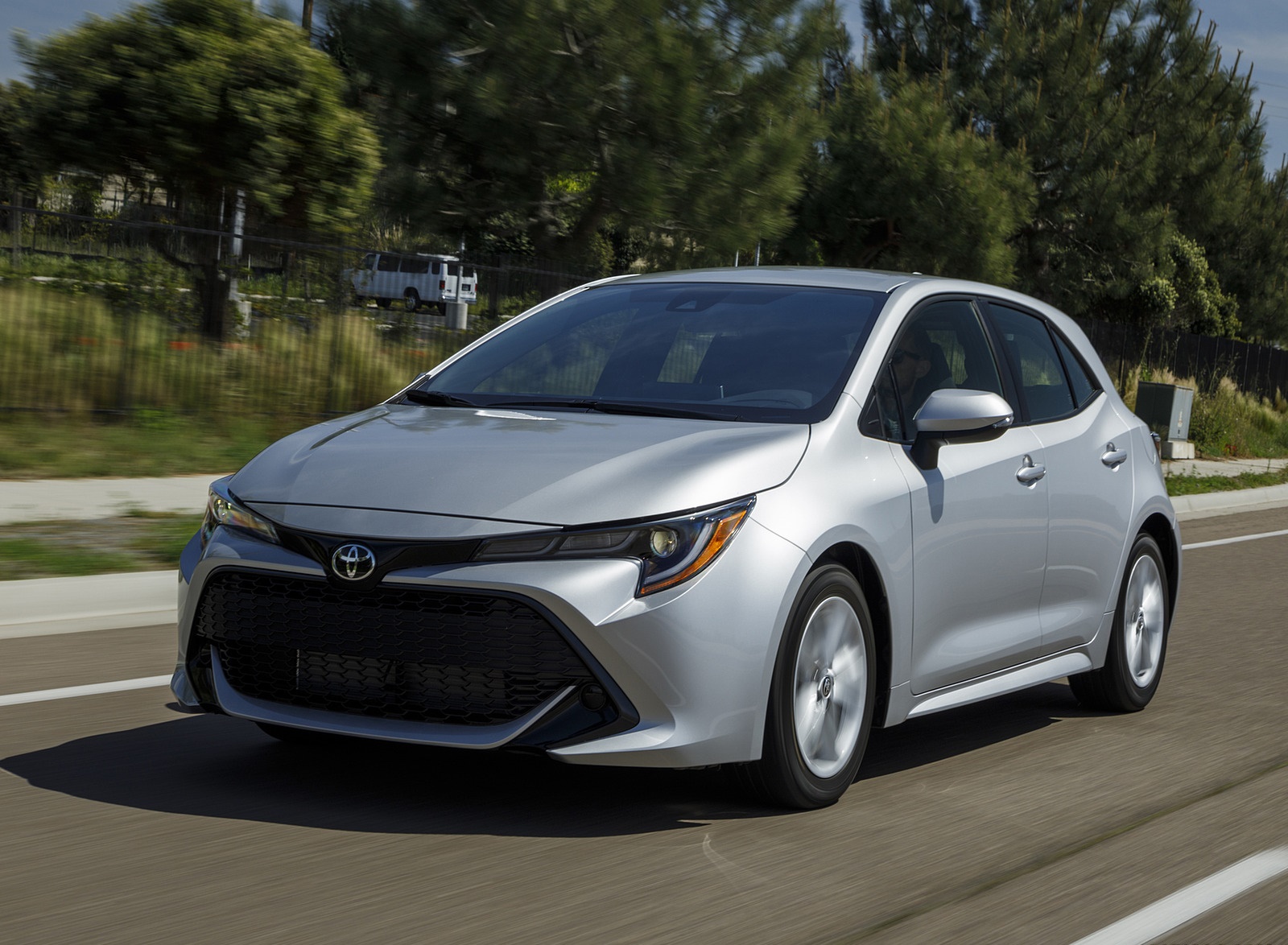 2019 Toyota Corolla Hatchback Front Three-Quarter Wallpapers #56 of 75