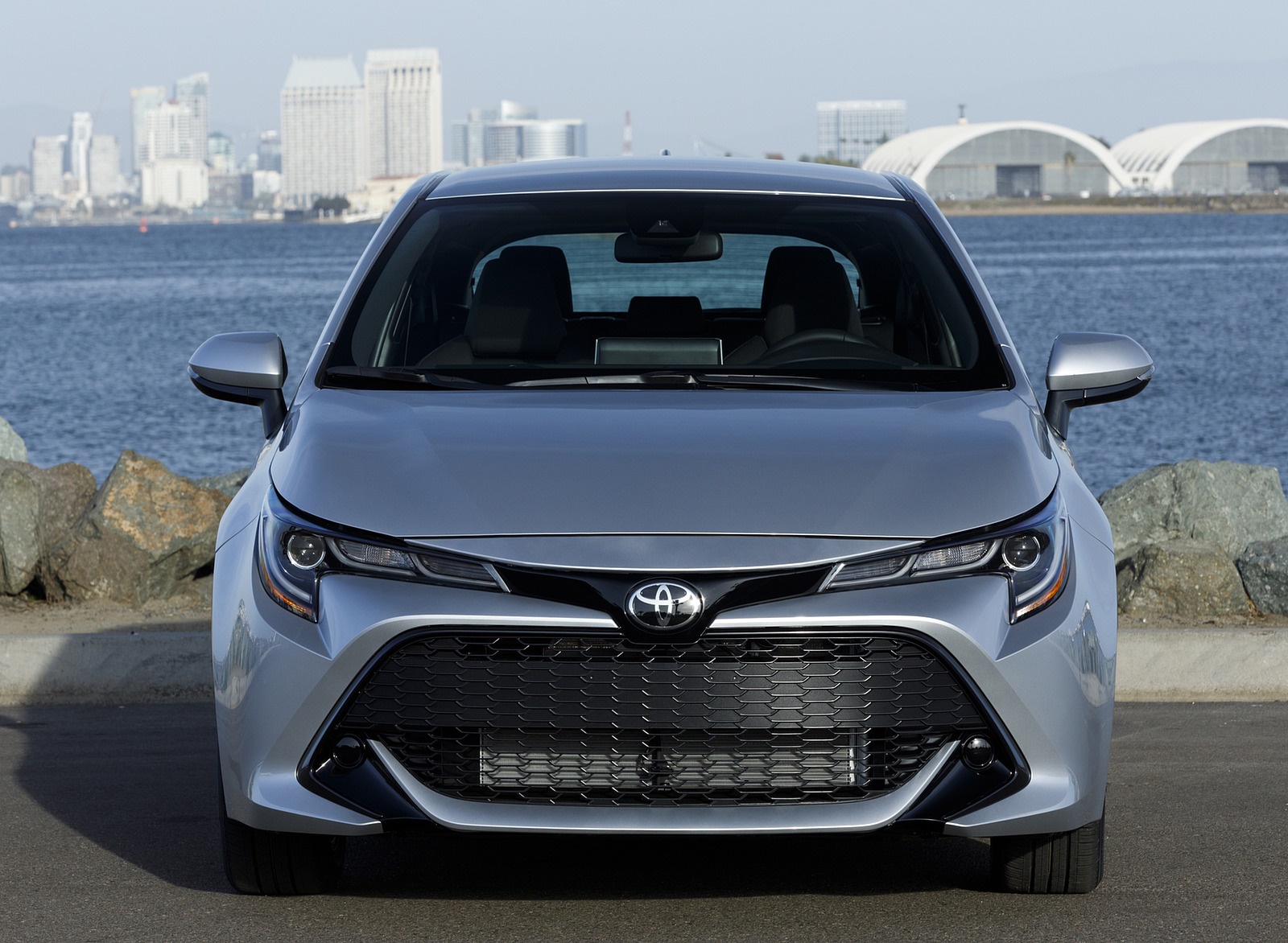 2019 Toyota Corolla Hatchback Front Wallpapers #53 of 75