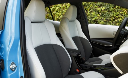2019 Toyota Corolla Hatchback Interior Seats Wallpapers 450x275 (42)