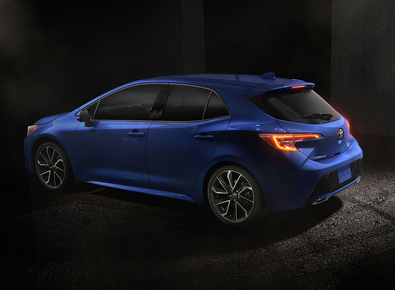 2019 Toyota Corolla Hatchback Rear Three-Quarter Wallpapers #8 of 75