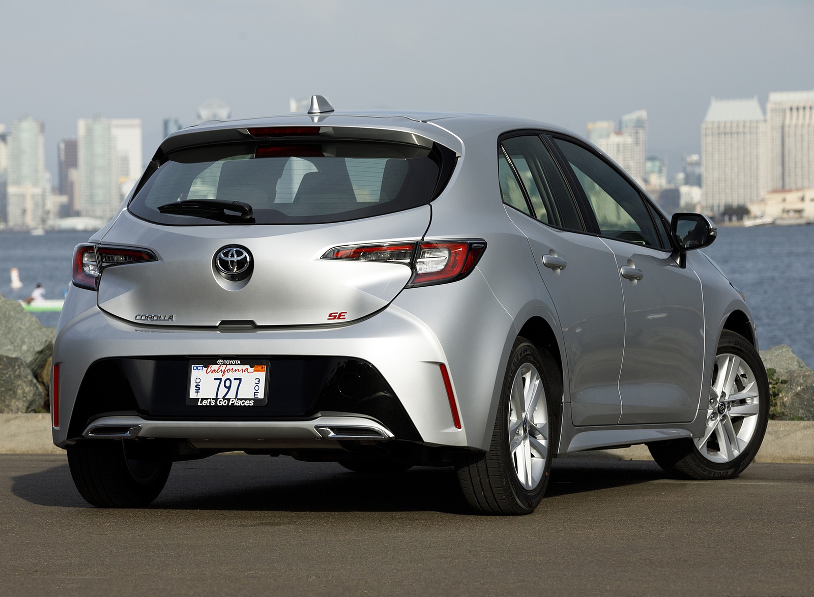 2019 Toyota Corolla Hatchback Rear Wallpapers #60 of 75