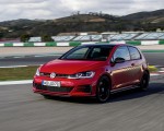 2019 Volkswagen Golf GTI TCR Front Three-Quarter Wallpapers 150x120 (44)