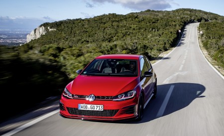 2019 Volkswagen Golf GTI TCR Front Wallpapers 450x275 (59)