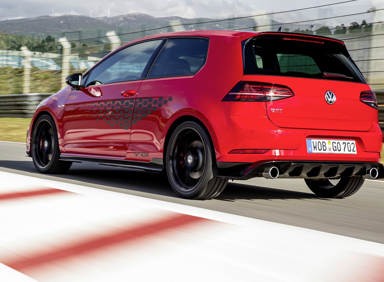 2019 Volkswagen Golf GTI TCR Rear Three-Quarter Wallpapers #62 of 75