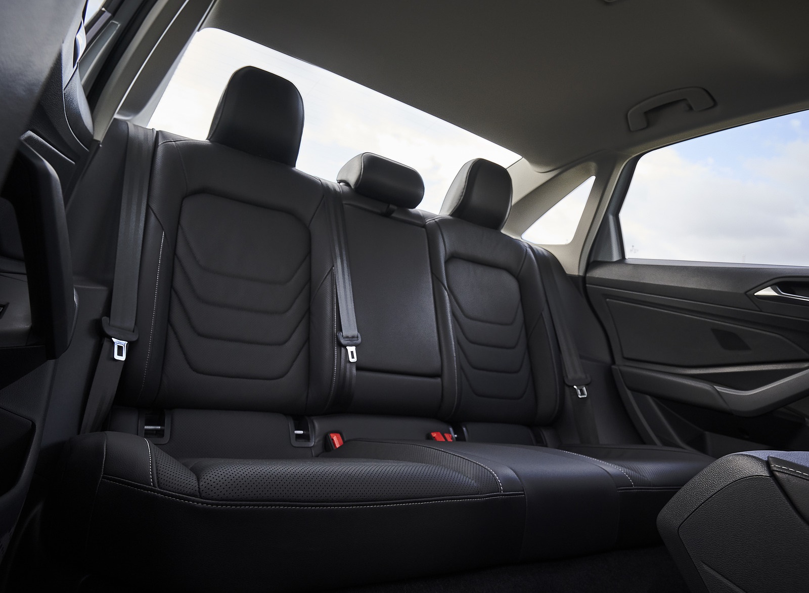 2019 Volkswagen Jetta SEL Premium Interior Rear Seats Wallpapers #80 of 85