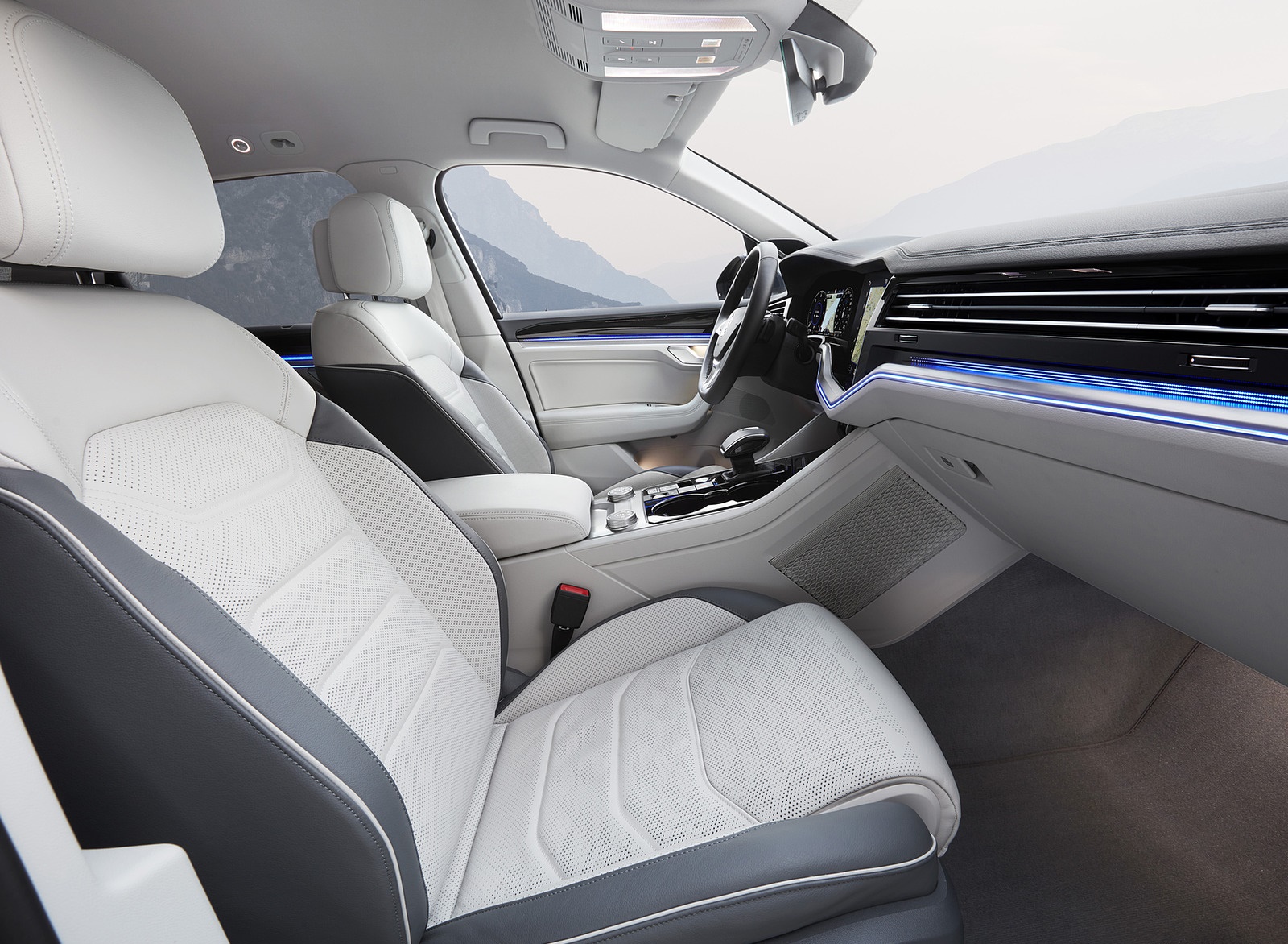 2019 Volkswagen Touareg Elegance Interior Seats Wallpapers #52 of 96