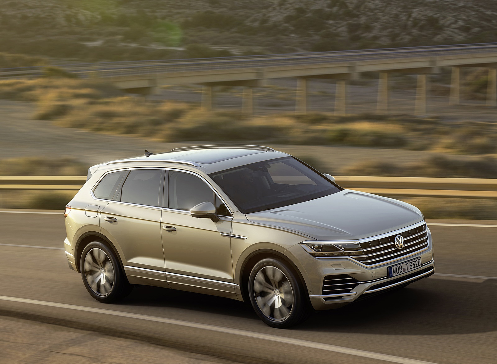 2019 Volkswagen Touareg Front Three-Quarter Wallpapers #18 of 96