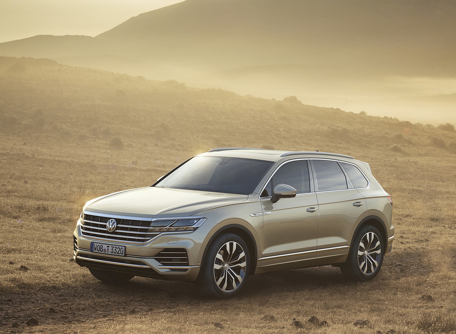 2019 Volkswagen Touareg Front Three-Quarter Wallpapers #19 of 96