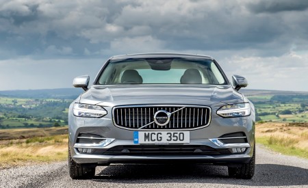 2019 Volvo S90 D4 Front Wallpapers 450x275 (25)
