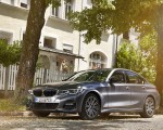 2020 BMW 330e Plug-in Hybrid Front Three-Quarter Wallpapers 150x120