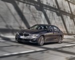 2020 BMW 330e Plug-in Hybrid Front Three-Quarter Wallpapers 150x120