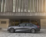 2020 BMW 330e Plug-in Hybrid Side Wallpapers 150x120 (57)