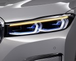 2020 BMW 7-Series 750Li Headlight Wallpapers 150x120 (26)