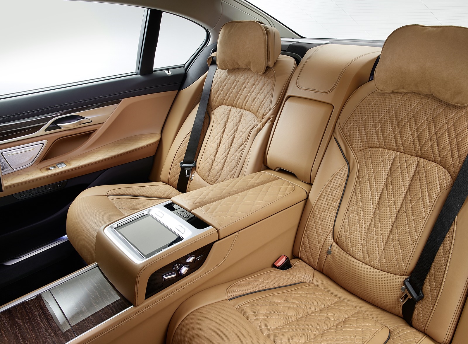 2020 BMW 7-Series 750Li Interior Rear Seats Wallpapers #40 of 45