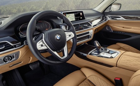 2020 BMW 7-Series 750Li Interior Wallpapers 450x275 (45)