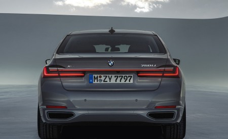 2020 BMW 7-Series 750Li Rear Wallpapers 450x275 (10)