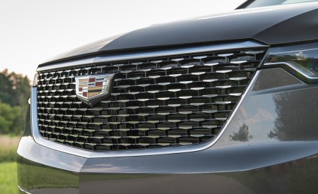 2020 Cadillac XT6 Premium Luxury Grill Wallpapers 450x275 (16)