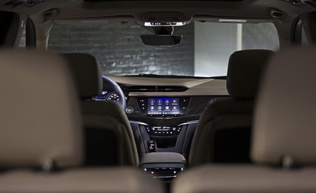 2020 Cadillac XT6 Premium Luxury Interior Wallpapers 450x275 (31)
