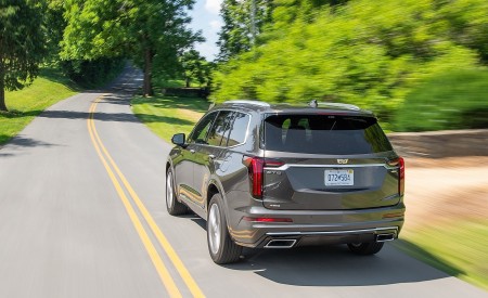 2020 Cadillac XT6 Premium Luxury Rear Three-Quarter Wallpapers 450x275 (15)