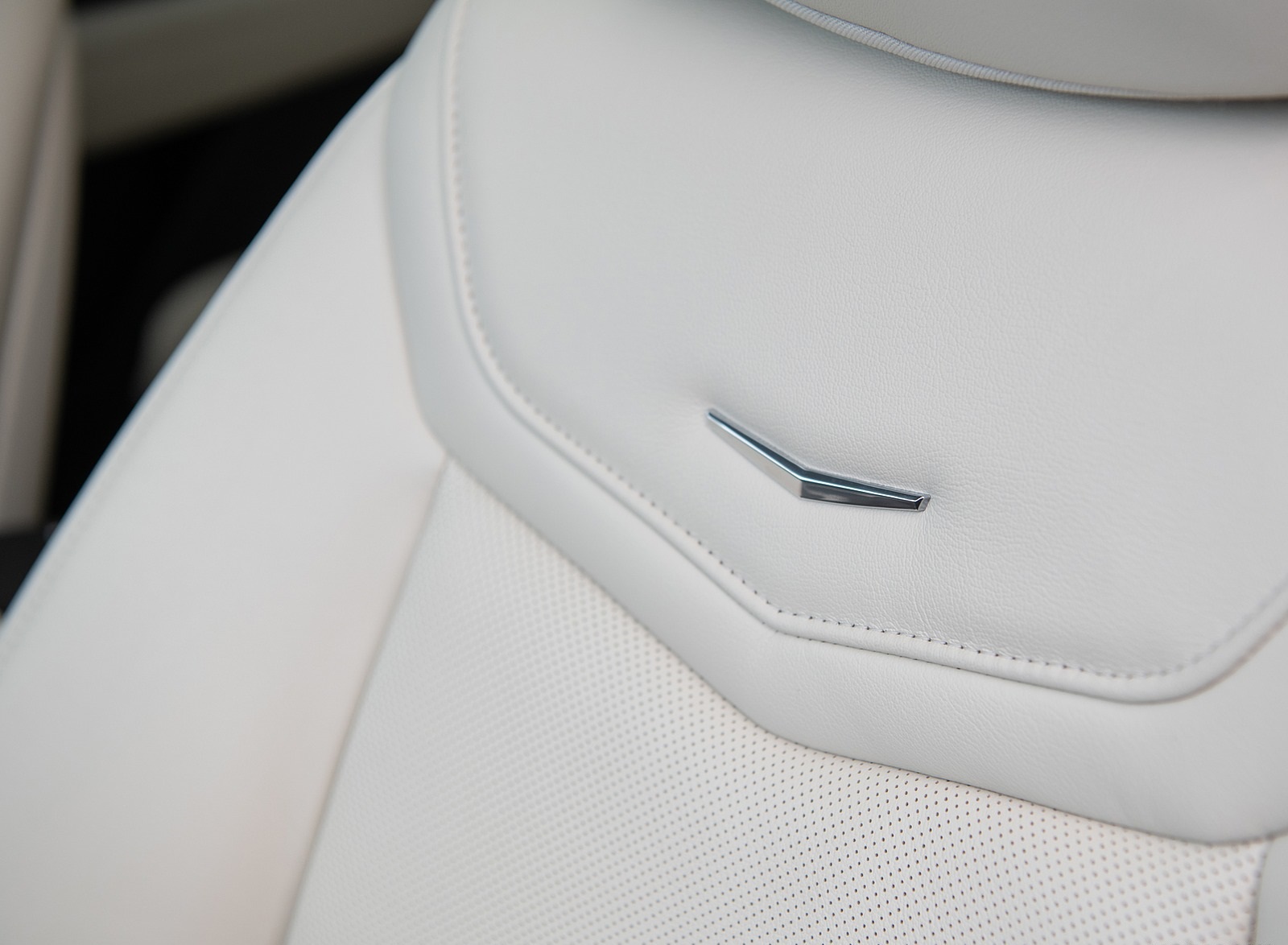 2020 Cadillac XT6 Sport Interior Seats Wallpapers (9)