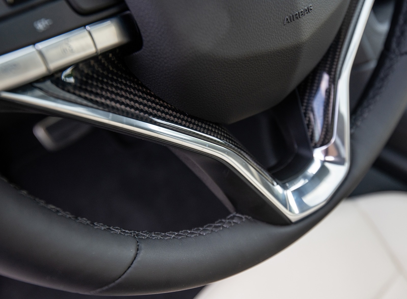 2020 Cadillac XT6 Sport Interior Steering Wheel Wallpapers (10)